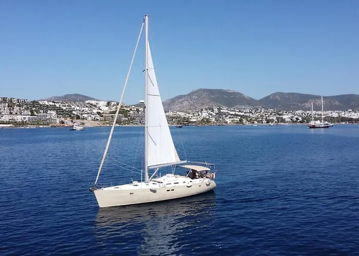 Bateau-hôtel Sailboat In *